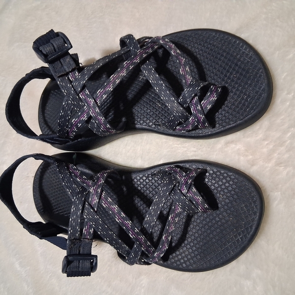 Chaco Black and Purple Women's Sandals W7 - Picture 2 of 6